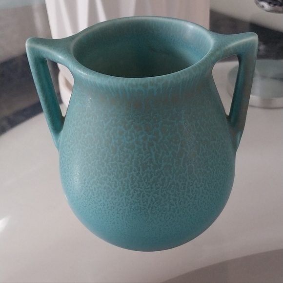 1932 Rookwood Buttressed Handled vase #63 - Picture 4 of 7